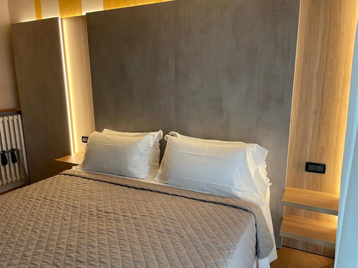 ***  Hotel Villa Rosa Sirmione Italy