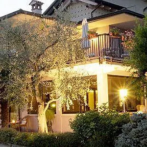 Clodia Hotel